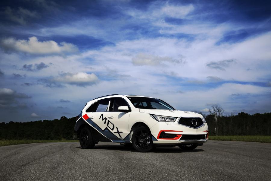  Acura MDX Sport Hybrid Pikes Peak (YD3) 2019 года  (фото 1 из 7)